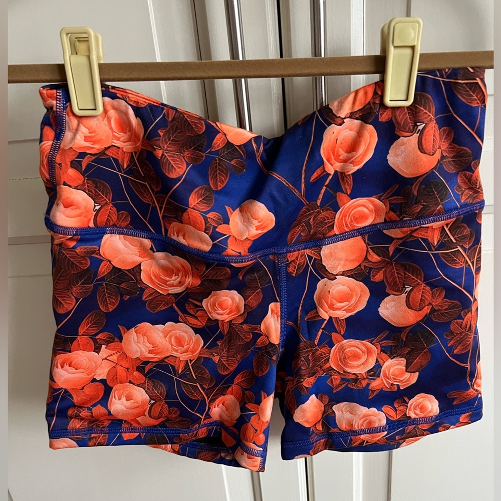Fleo size M shorts